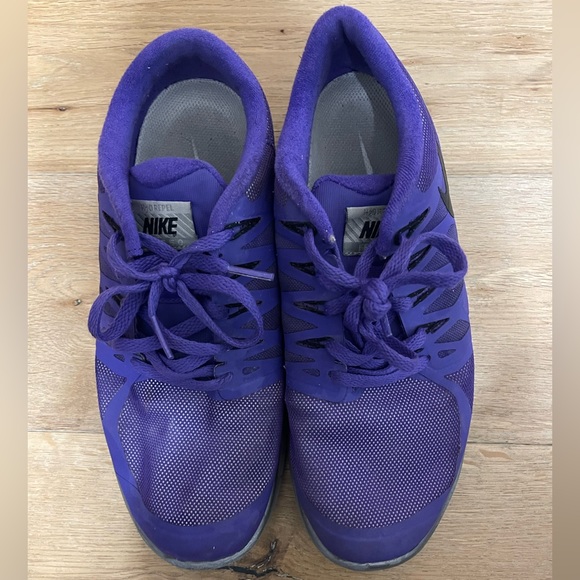 Women’s Nike Free Run 5.0 Purple Running Shoes - Picture 2 of 5